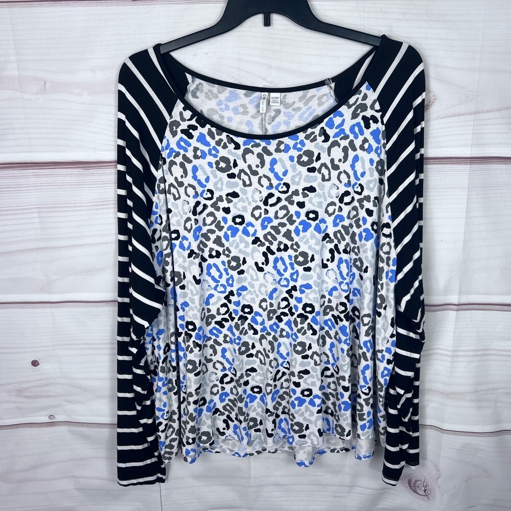Cato Top Women 26W 28W Black Blue Leopard Striped T-Shirt Scoop Neck Long Sleeve